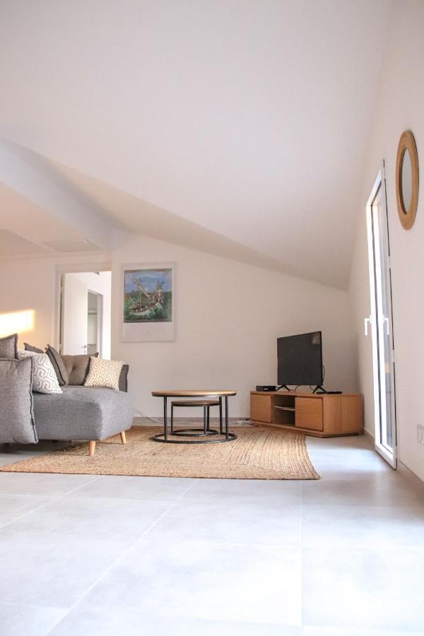 Appartement T3 A 5 Minutes Du Port Et De La Plage 37 Saint-Cyr-sur-Mer Buitenkant foto